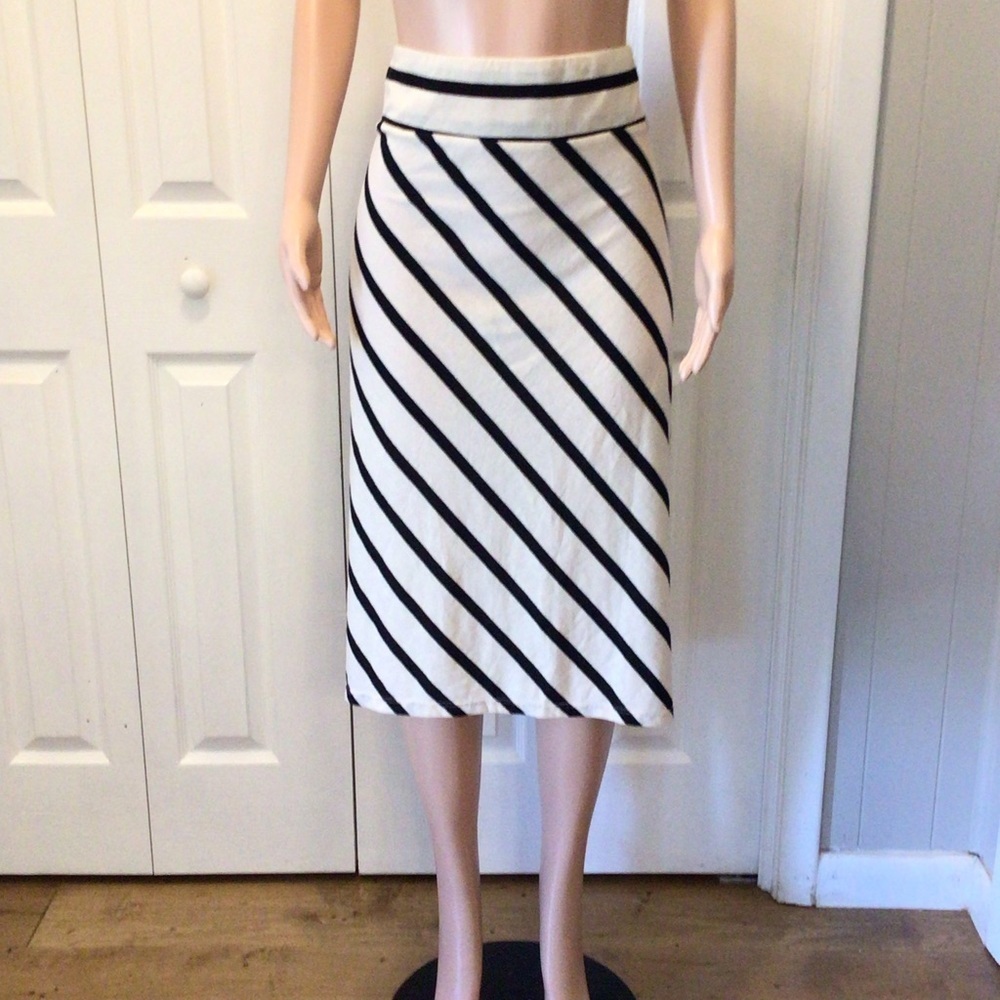 New Directions Plus Size Cream & Black Striped Stretch Midi Skirt Size 2X